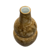 Vază cu nuanțe de maro