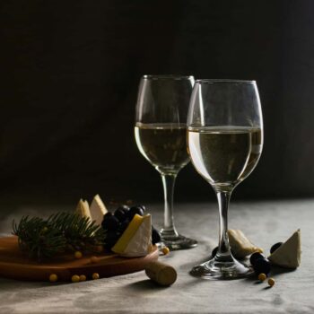 Set 6 pahare cu picior din sticla de 365 ml, Cesiro