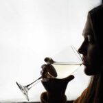 Set 6 pahare cu picior din sticla de 365 ml, Cesiro