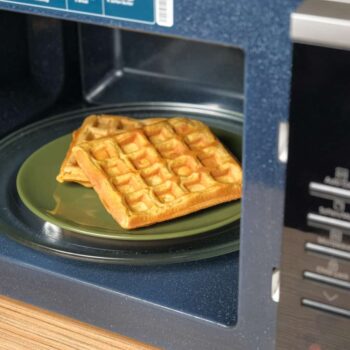 Set 4 Farfurii pentru Desert cu Stil Verde Lucios!