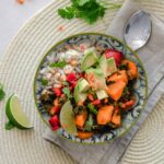 Set farfurii 18 piese, pentru 6 persoane,  Marocco, Cesiro, Alb Ivoire cu albastru