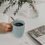 Set farfurii 16 piese, pentru 4 persoane, Peppermint, Cesiro, Verde menta mat cu puncte negre