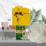 Eleganța Deliciilor: Set de Masă 30 Piese cu produse Deluxe!