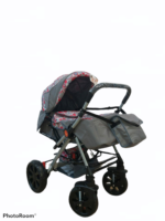 Descoperă noul Premergător și Antemergător 3 în 1, cu Funcție de Scaun de Masă, Reglabil pe Înălțime, Roti de Silicon și Muzică, în Eleganta Nuanță de Roșu!